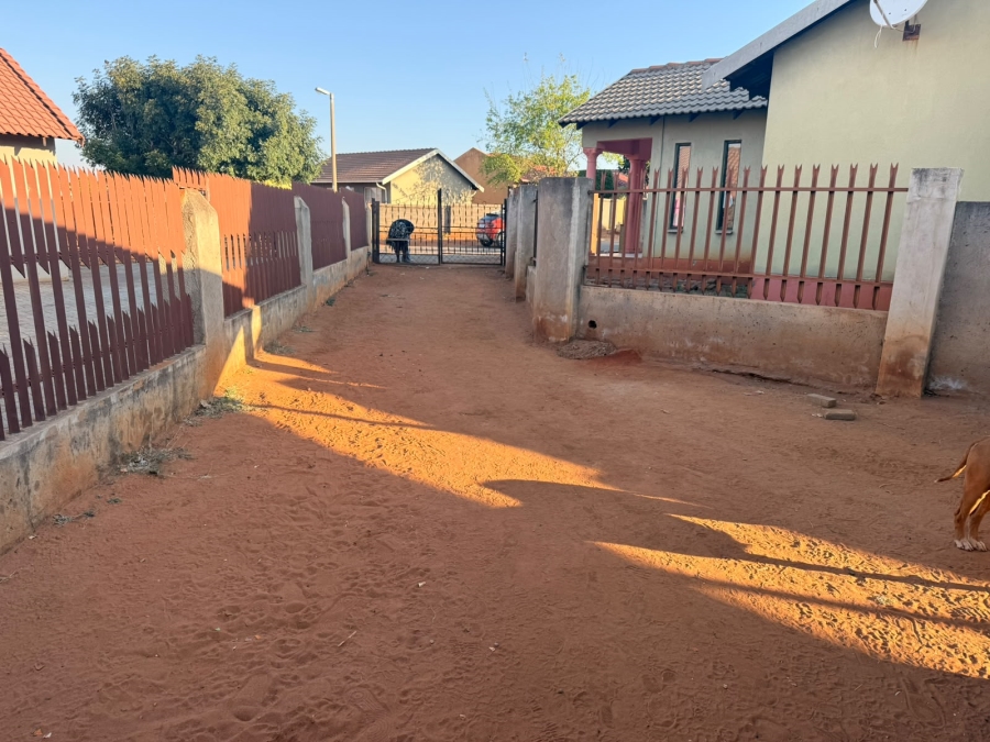 3 Bedroom Property for Sale in Tlhabane West North West